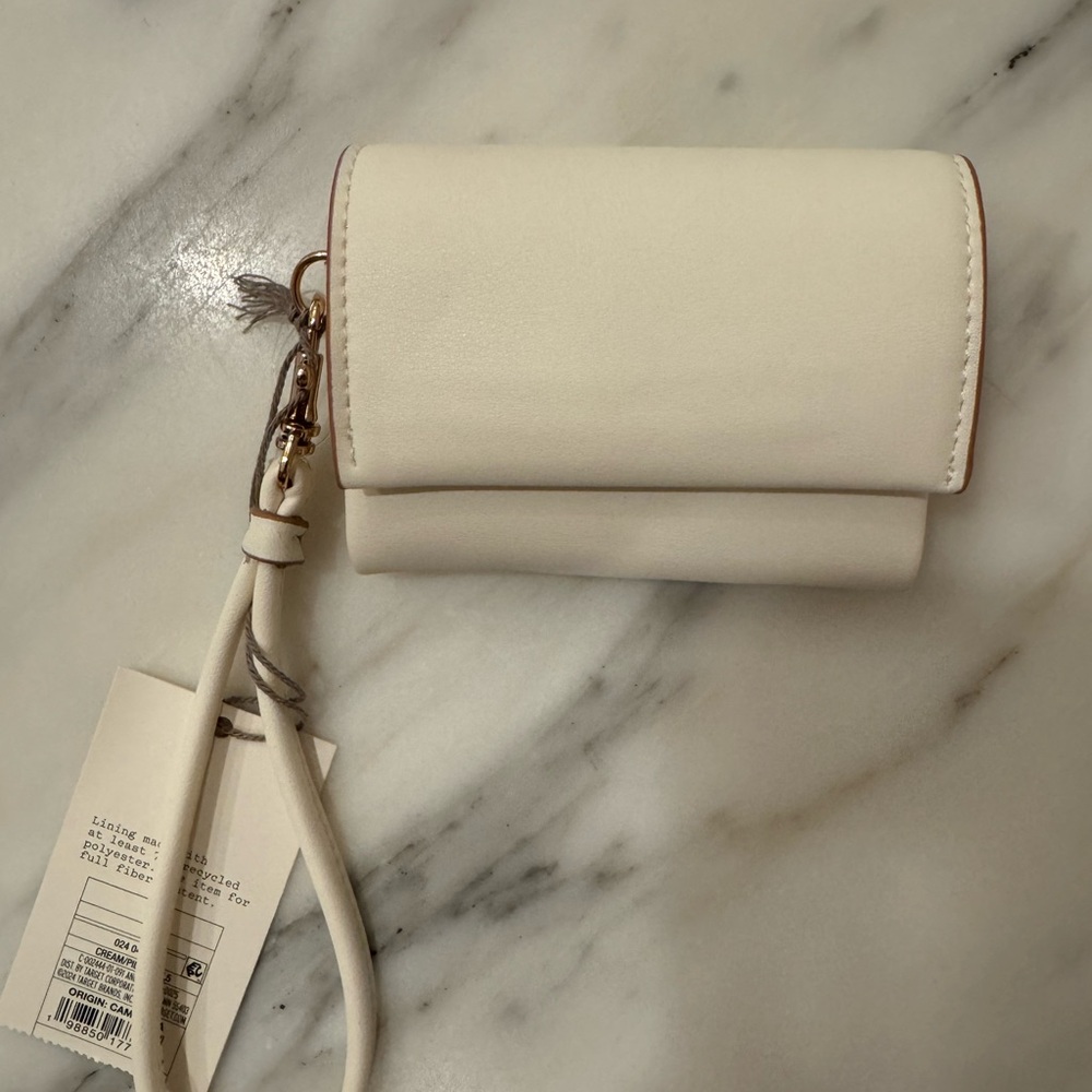 Target A New Day Wristlet nwt - Picture 7 of 7